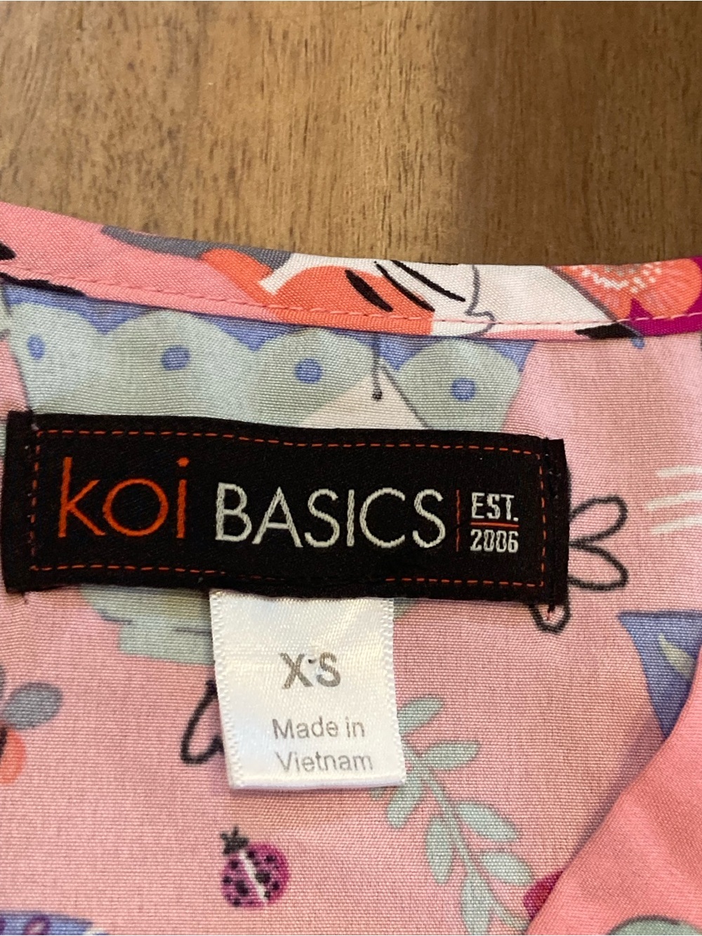Koi Basics Cat and Tea Cup Scrub Top - Picture 2 of 4